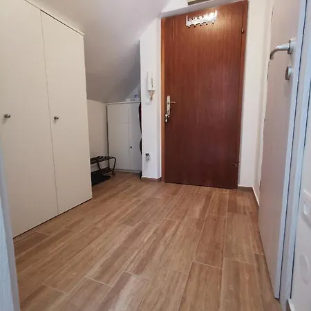 Apartma Lina, Encijan D-38 Apartman