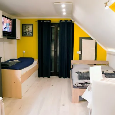 Apartma Lina, Encijan D-38