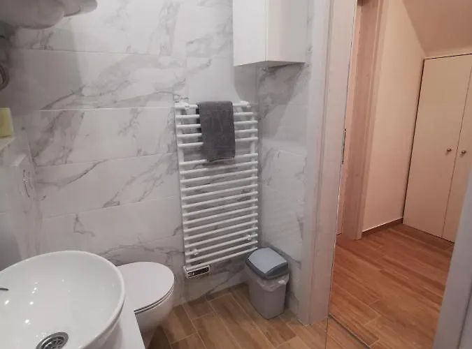 公寓 Apartma Lina, Encijan D-38 博希尼